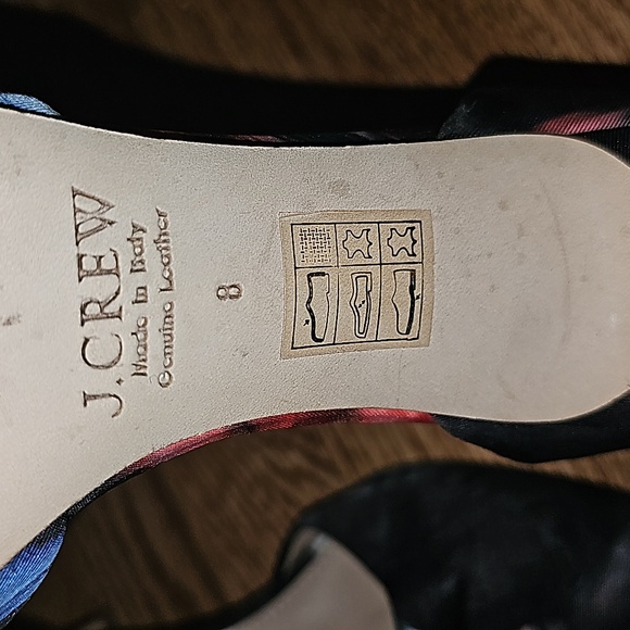 J. Crew Pointy Toe Stiletto Elsie Black Red Multi Side Toe Bow heels Size 8 - Picture 6 of 6